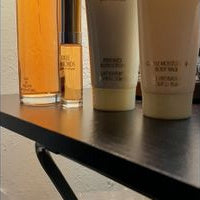 White Diamonds by Elizabeth Taylor for Women - 4 Pc Gift Set 3.3oz EDT Spray, 3.3oz Gentle Moisturizing Body Wash, 3.3oz Perfumed Body Lotion, 10ml EDT Spray